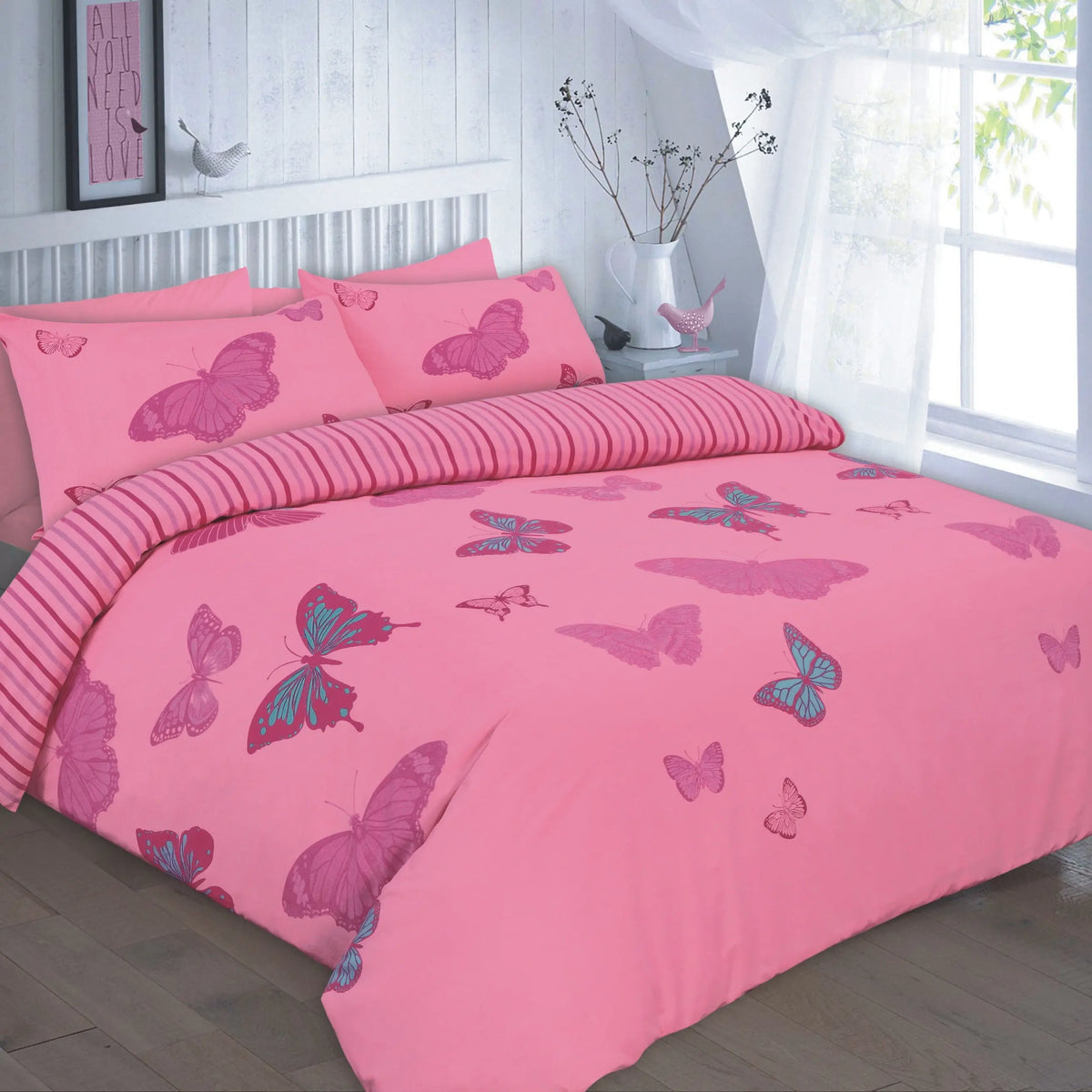 Luxury Reversible  Printed Duevt Quilt with matching Pillowcases Set, 100% Polly-Cotton, All UK bedding Sizes.