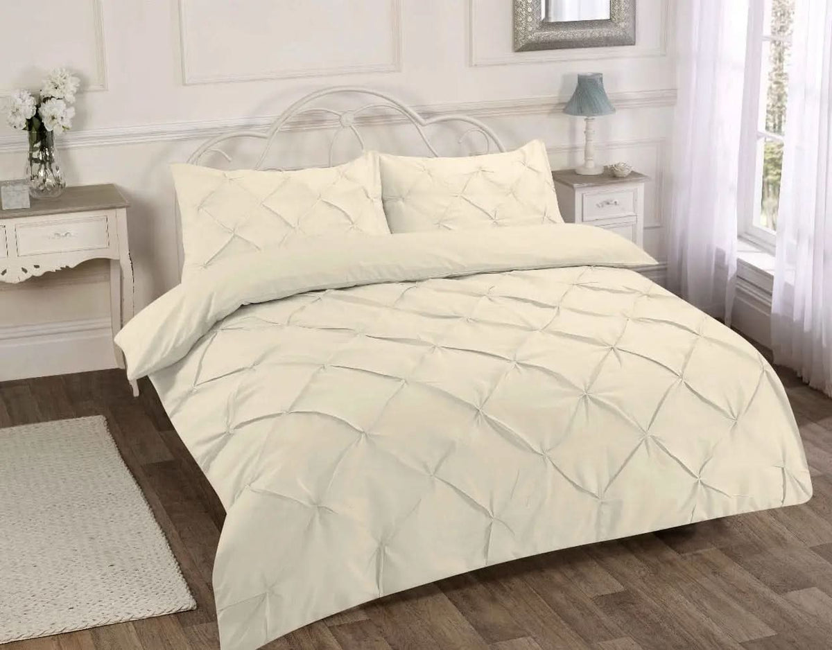Premium Polly Cotton Pintuck Duvet Set - Single, Double, Super King Size Bedding - Luxurious Pollycotton Blend.