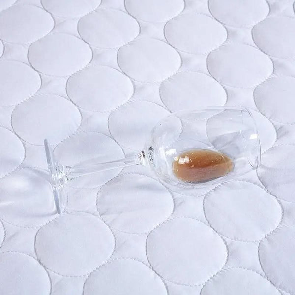 Waterproof Quilted Mattress Protector, Ultimate Bedding Protection, Washable, Breathable, Soft.Kingsize, Double.